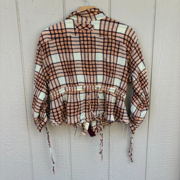 We The Free Pacific Dawn Button Down Shirt Women's Medium Peach Plaid Cottage - Picture 7 of 9